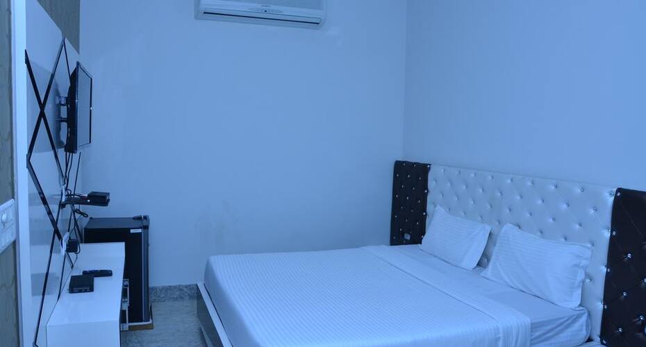 Hotel Royal International, New Delhi 4